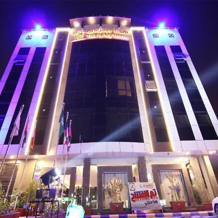 هذا منزلى الحمراء Riyadh Ngoại thất bức ảnh