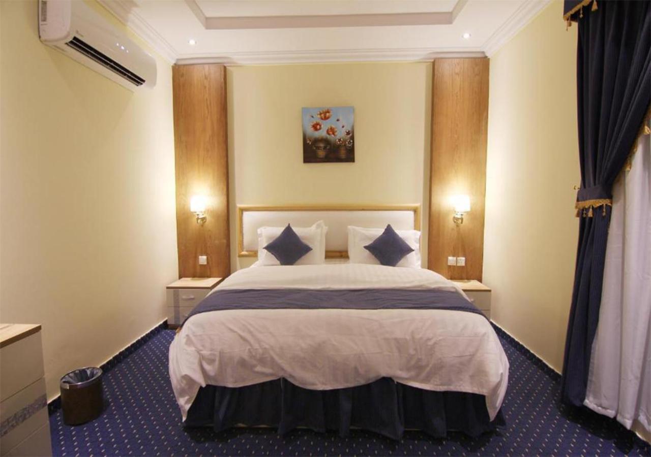 هذا منزلى الحمراء Riyadh Ngoại thất bức ảnh