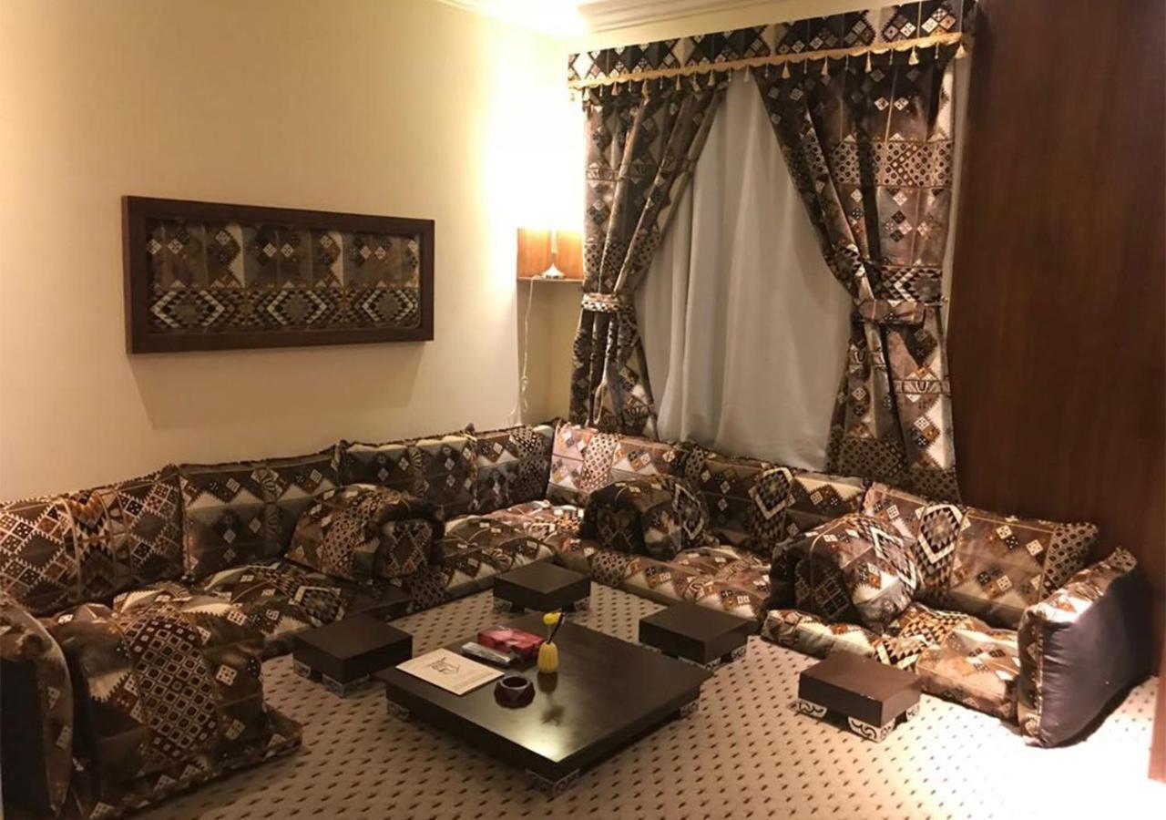هذا منزلى الحمراء Riyadh Ngoại thất bức ảnh