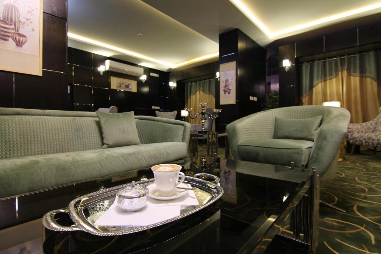 هذا منزلى الحمراء Riyadh Ngoại thất bức ảnh